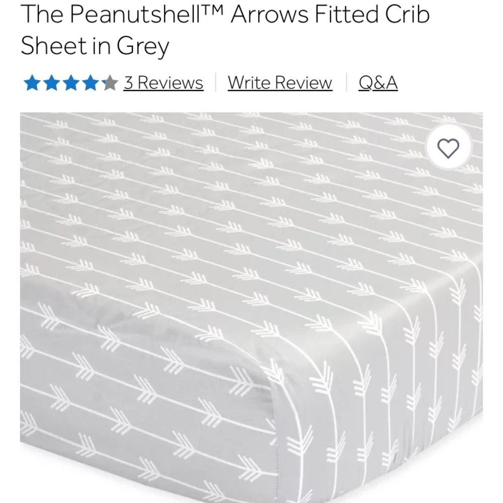The Peanutshell Arrow Fitted Crib Sheet in Grey